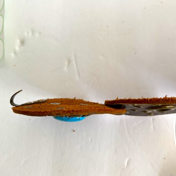 215 - Picture 5 of 5